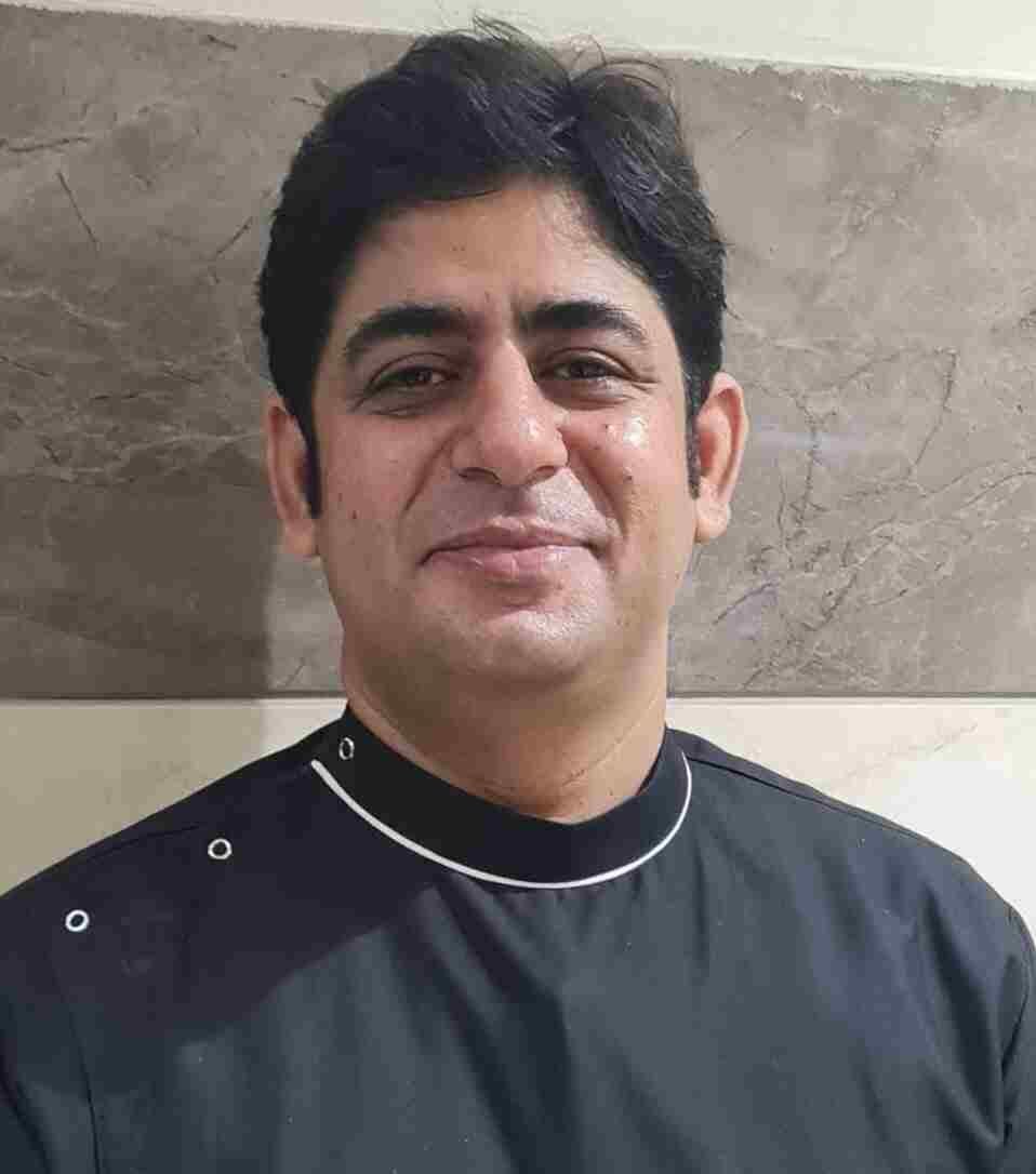 Dr. Sumit Kalia